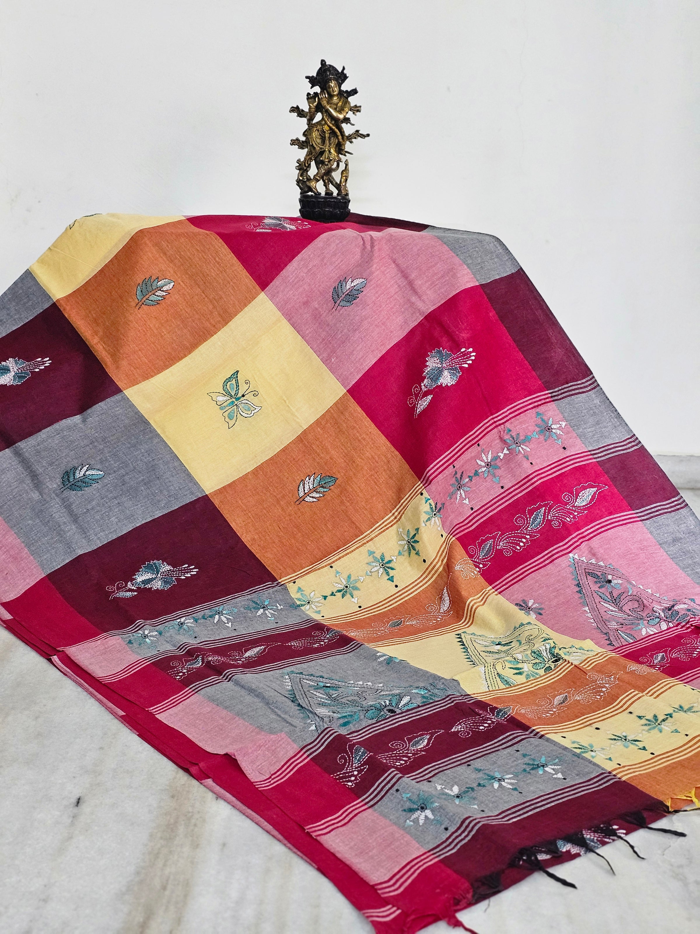 Varnika – Multicoloured Checks Handloom Kantha Cotton Saree