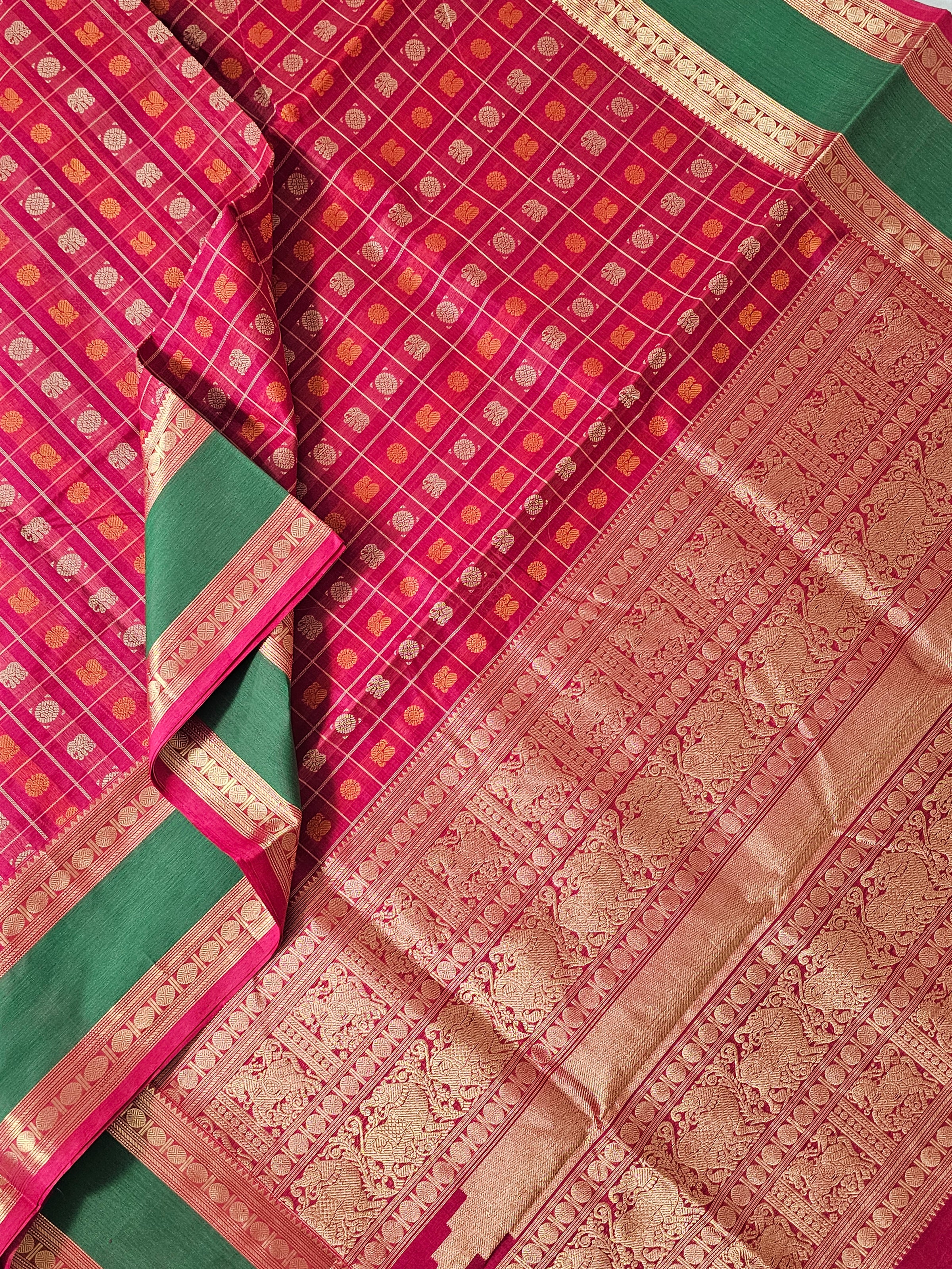 Yashmita – Pink Aayiram Butta Handloom Kanchi Silk Cotton Saree with Green Rettai Pet Border