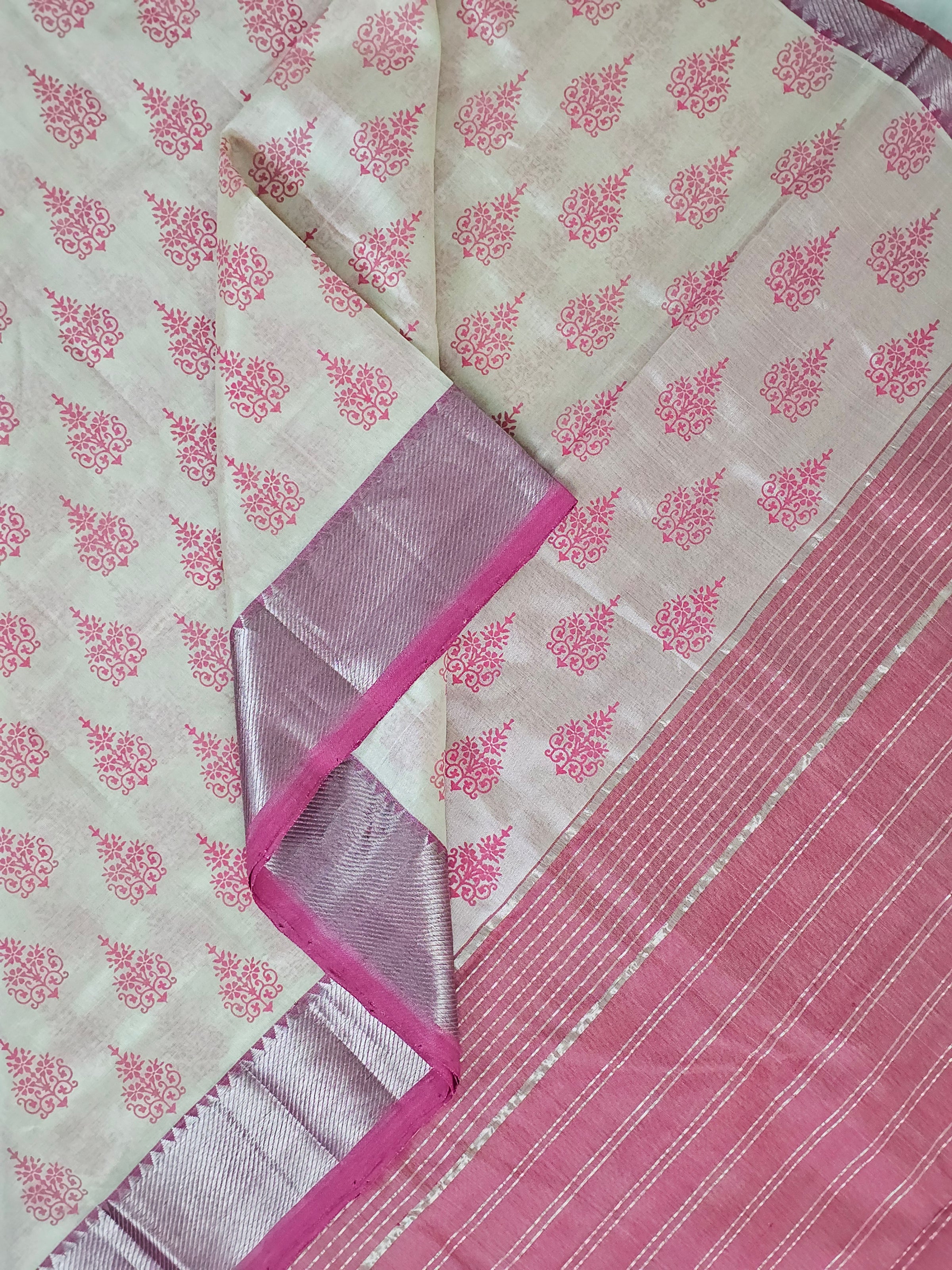 Sarada – White and Pink Printed Handloom Mangalagiri Silk Cotton Saree