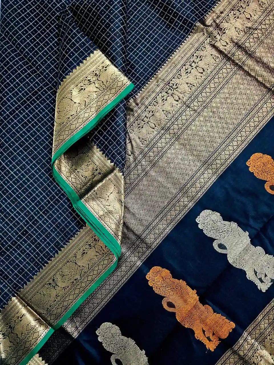 A close up of Lakshadeepam Handloom Kanchi Silk Cotton Saree | Classic Black  