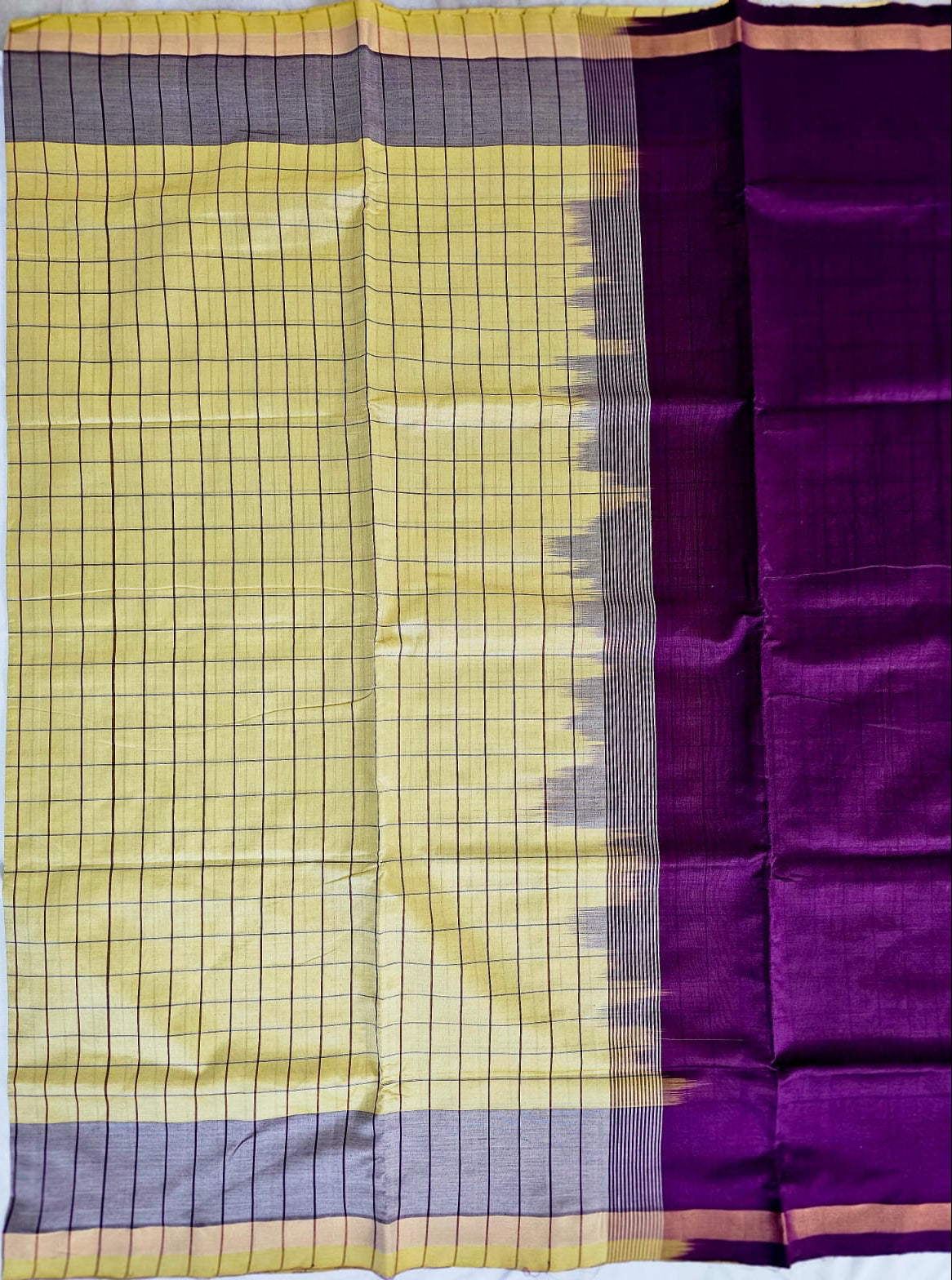 Cream Checkered Handloom Venkatagiri Silk Cotton Saree