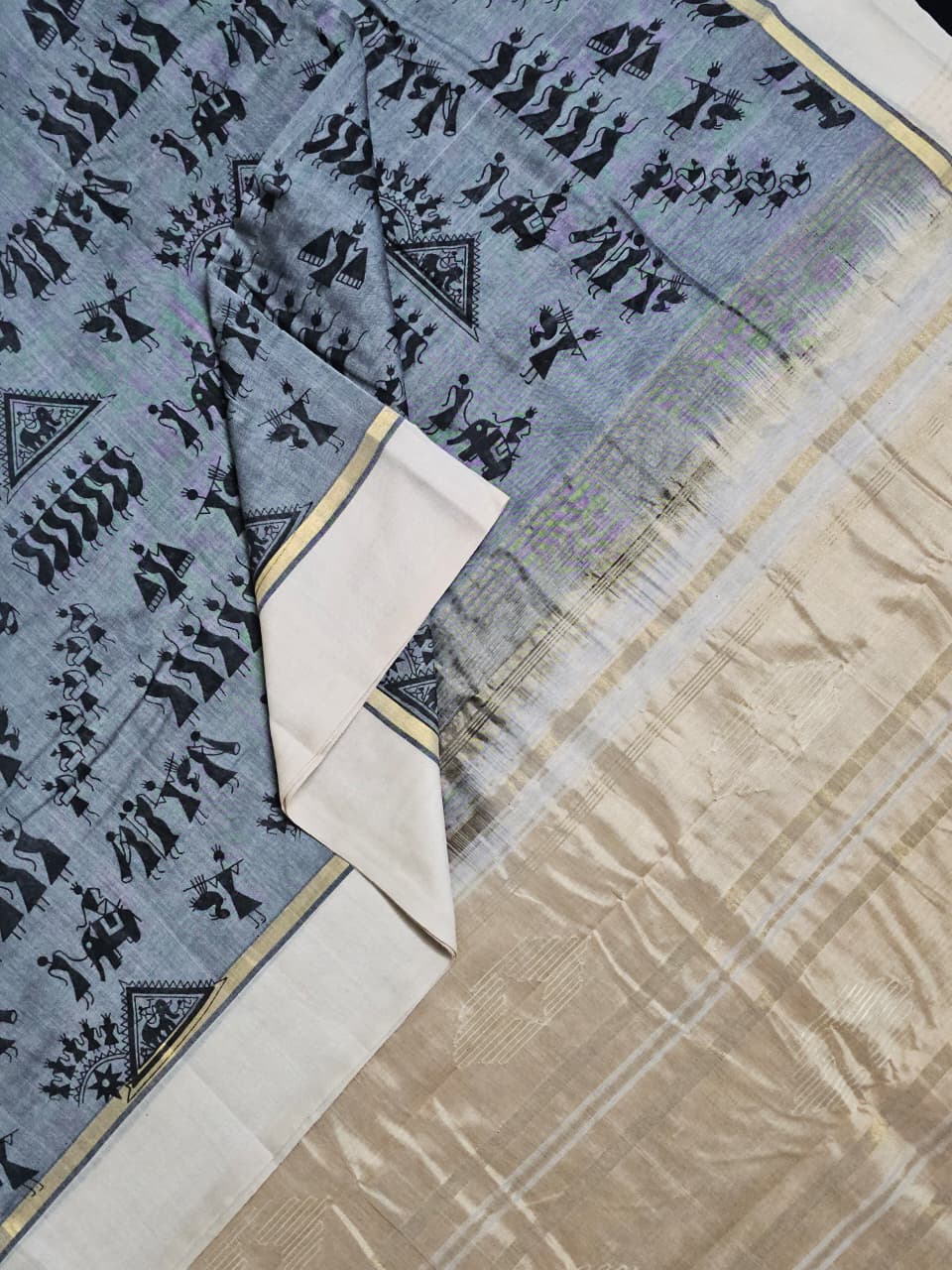 Ghanashyāmā – Grey Handloom Bamboo Cotton Saree with White Border and Silk Pallu