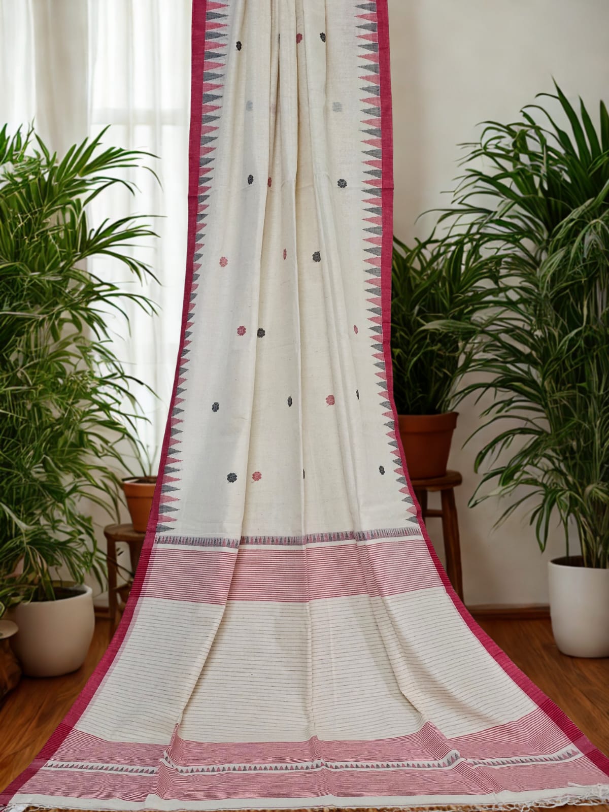 Hamsika – Off-White Handloom Khadi Saree with Red Matka Silk Pallu