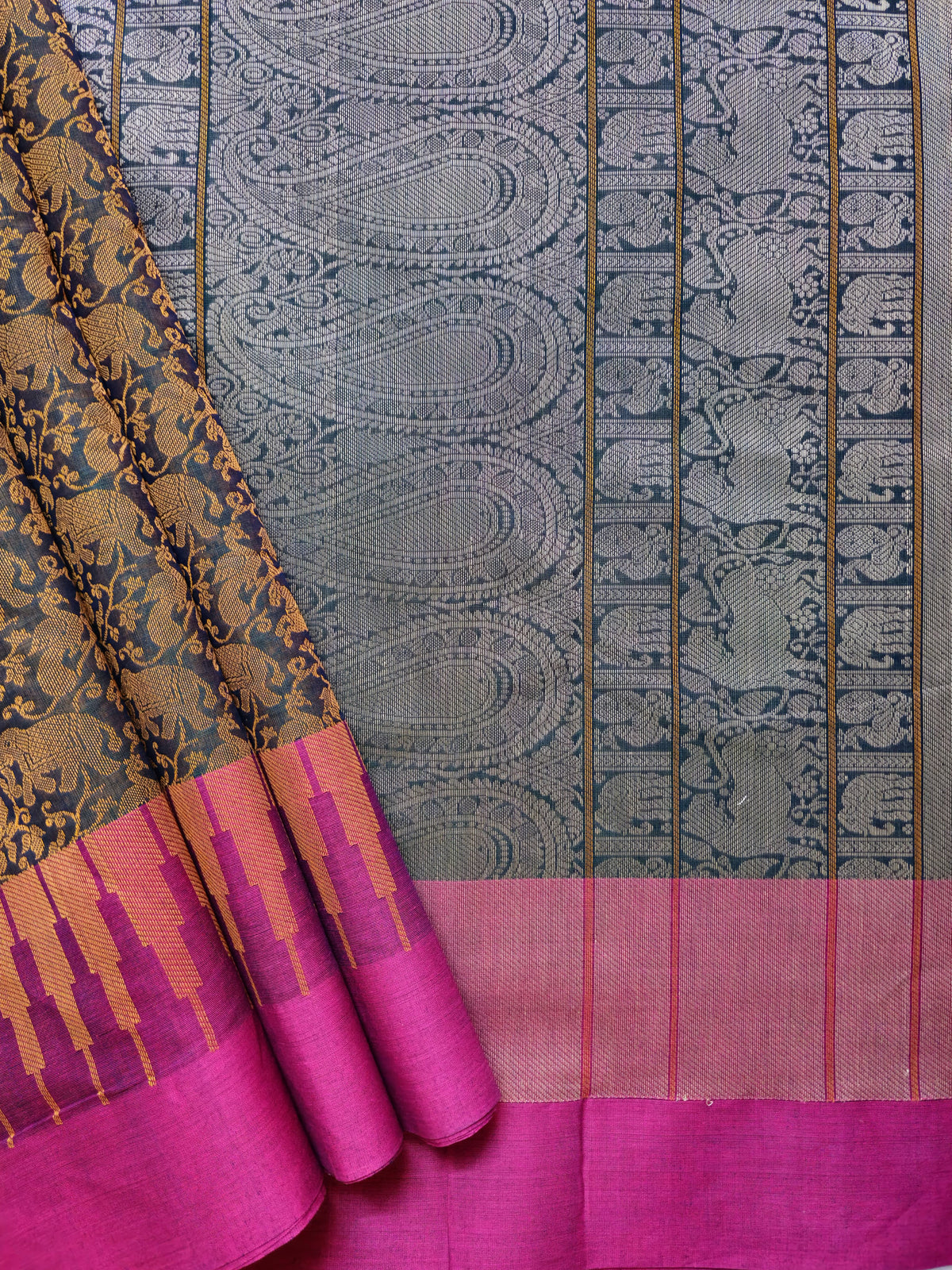 Harivanī – Dark Green Vanasingaram Handloom Kanchi Cotton Saree with Rani Pink Border