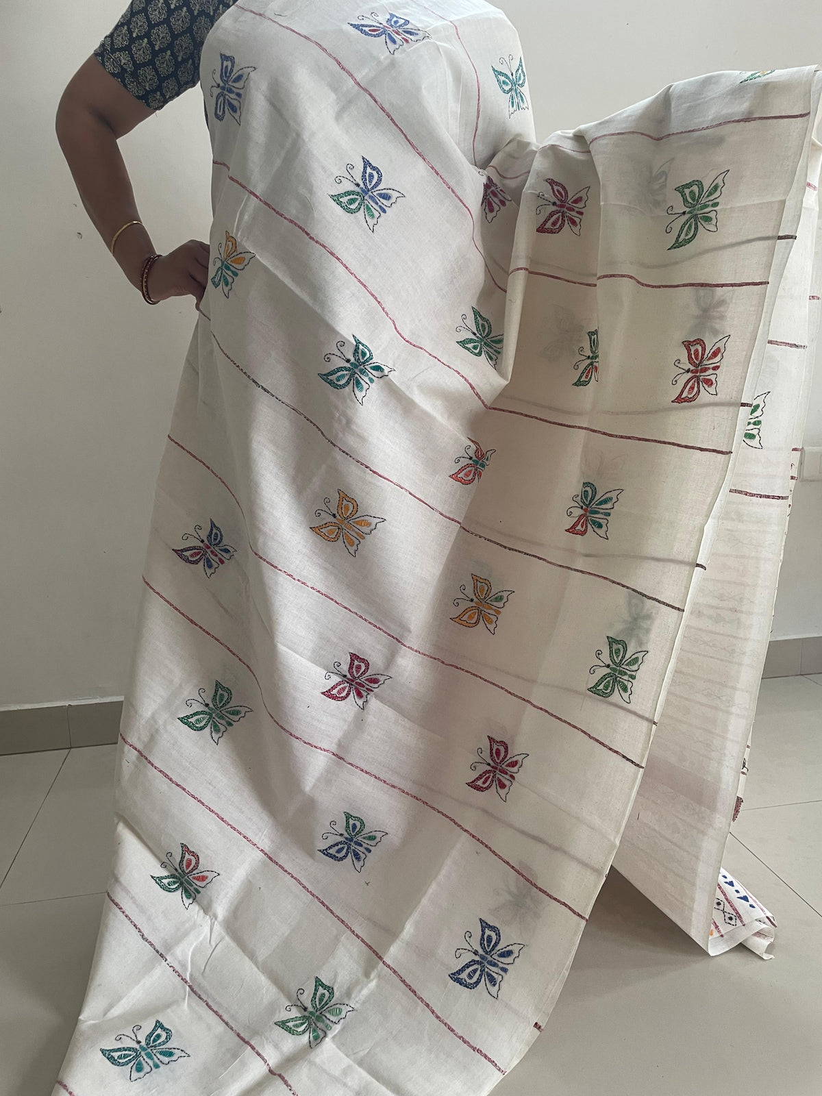 White Handloom Kesh Kantha Cotton Saree 