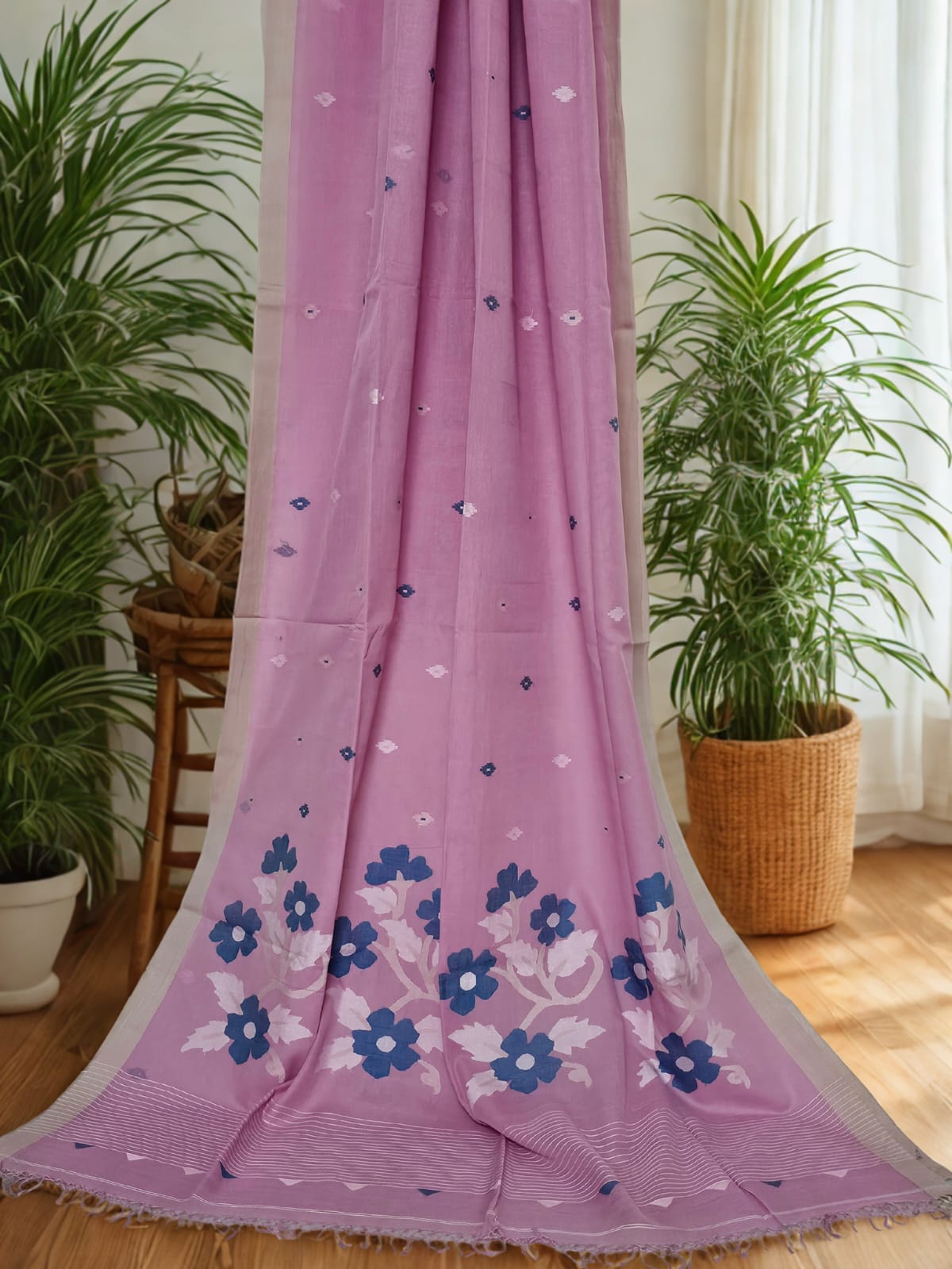 Kanvika – Pink Jamdani Handloom Bengal Cotton Saree