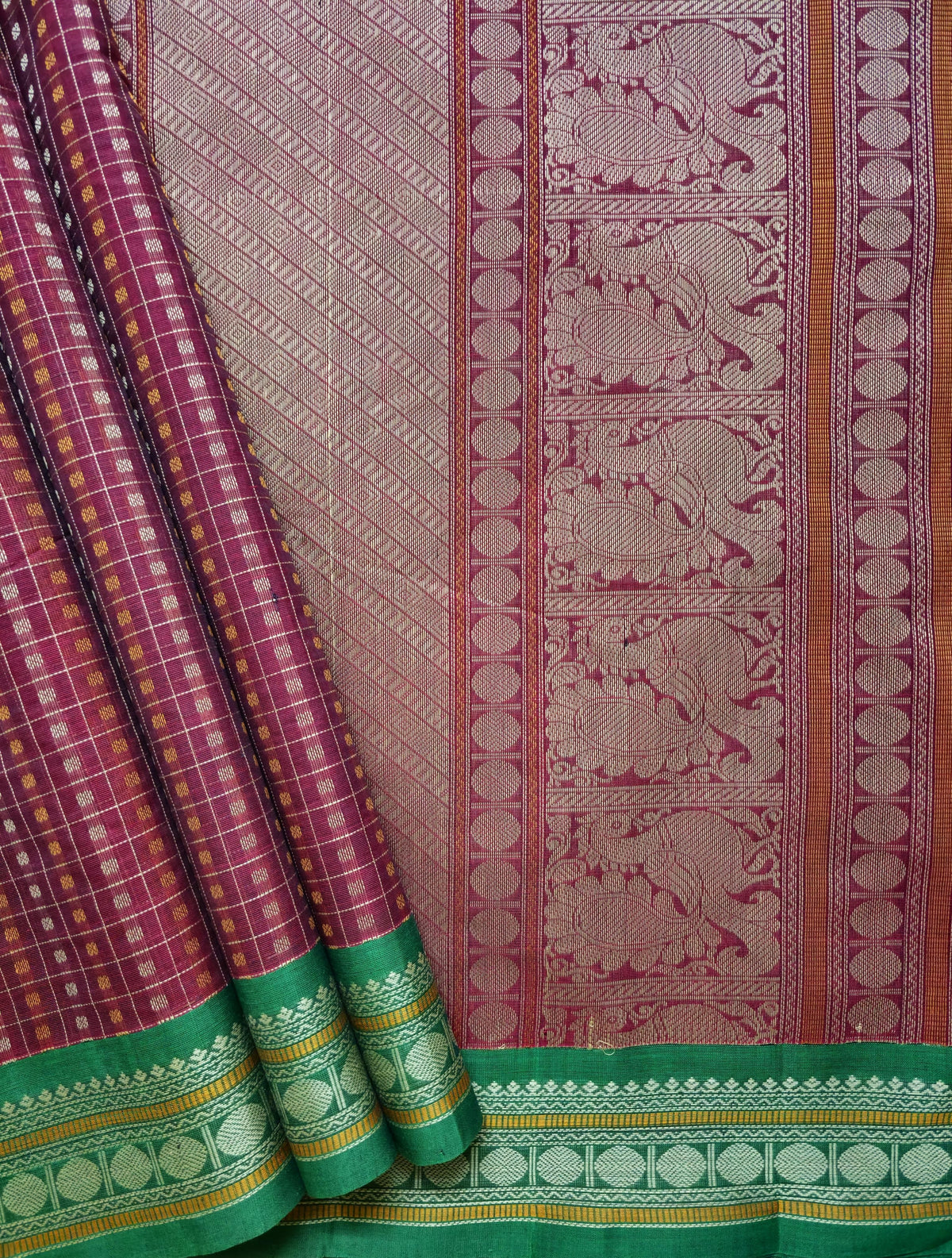 Lakshmi মুদ্রা – Purple Lakshadeepam Handloom Kanchi Cotton Saree with Green Coin Motifs