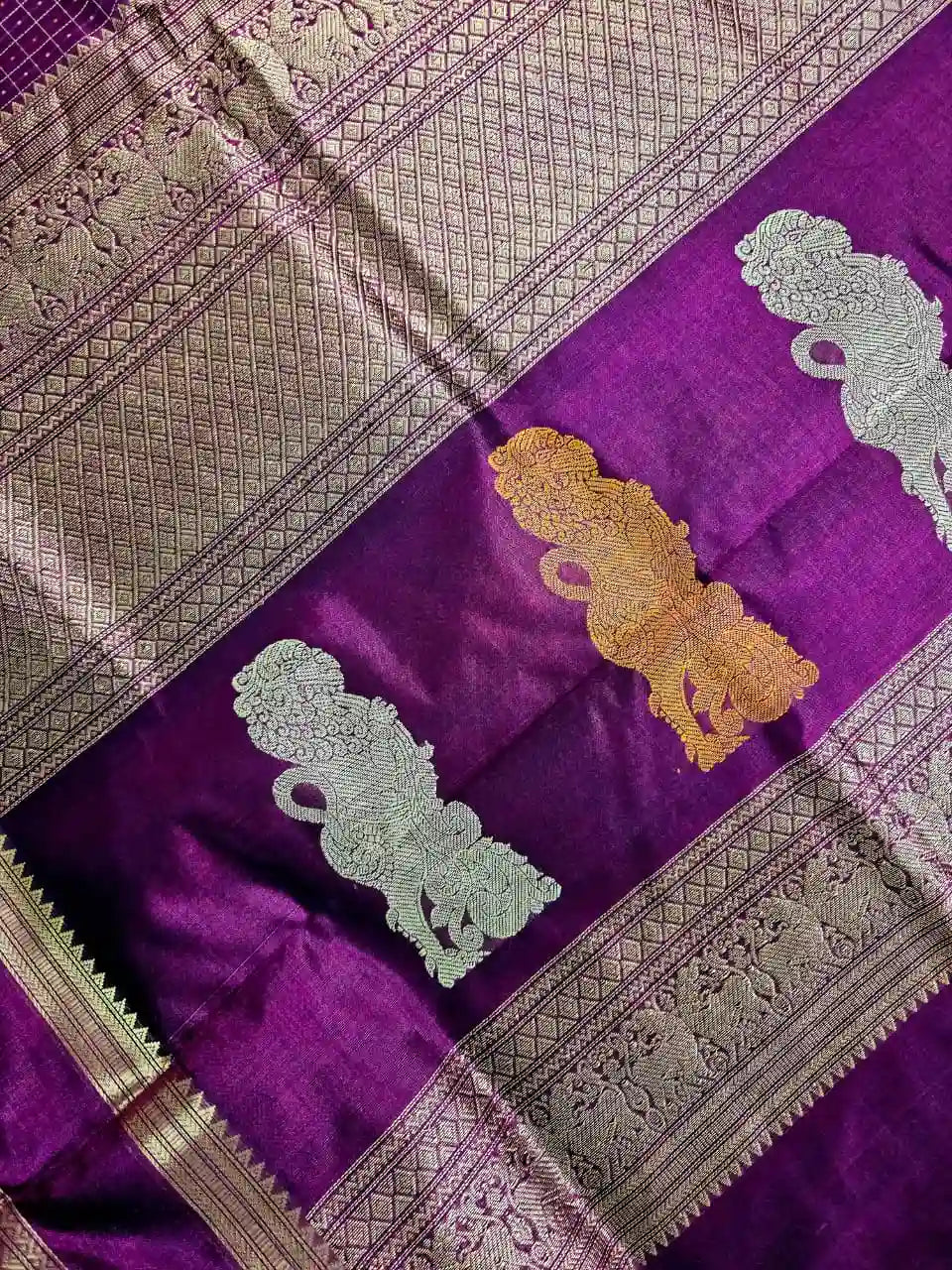 Pallu close up of Lakshadeepam Handloom Kanchi Silk Cotton Saree | Royal Purple 
with Yaali Motifs & Gold Zari Border 