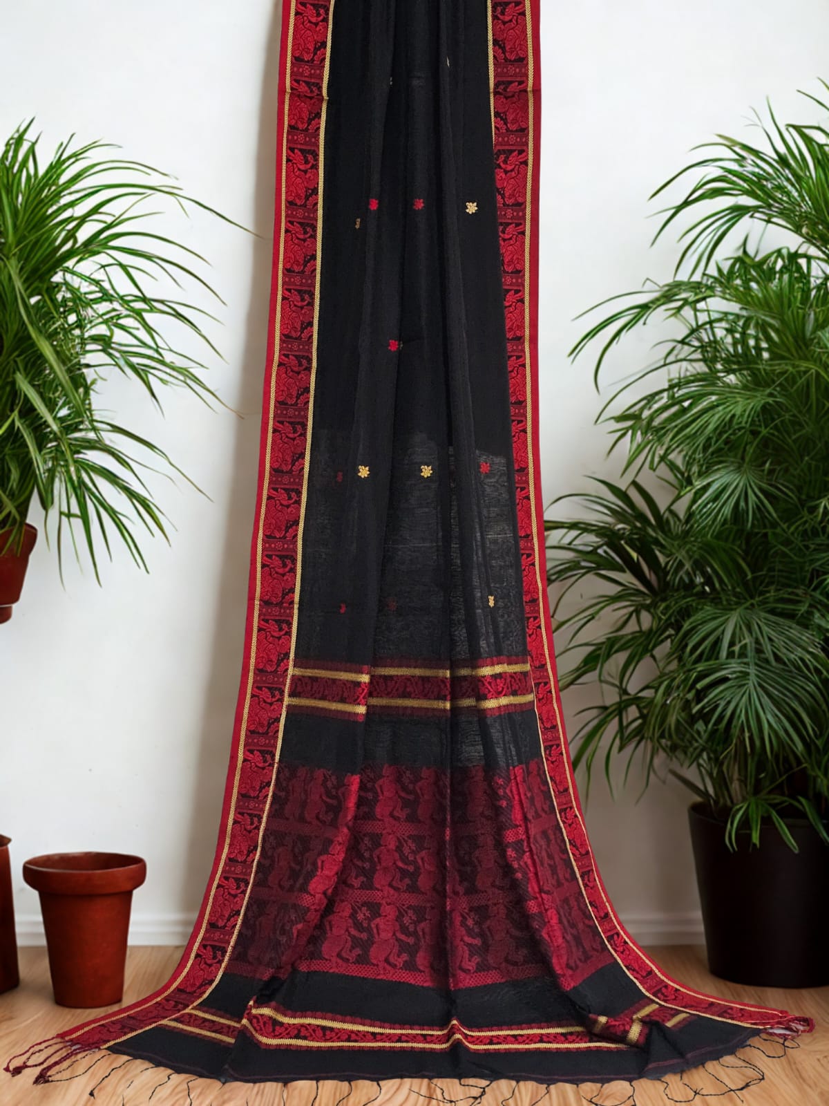 Rudrani – Black Handloom Khadi Saree with Red Baluchari Motifs
