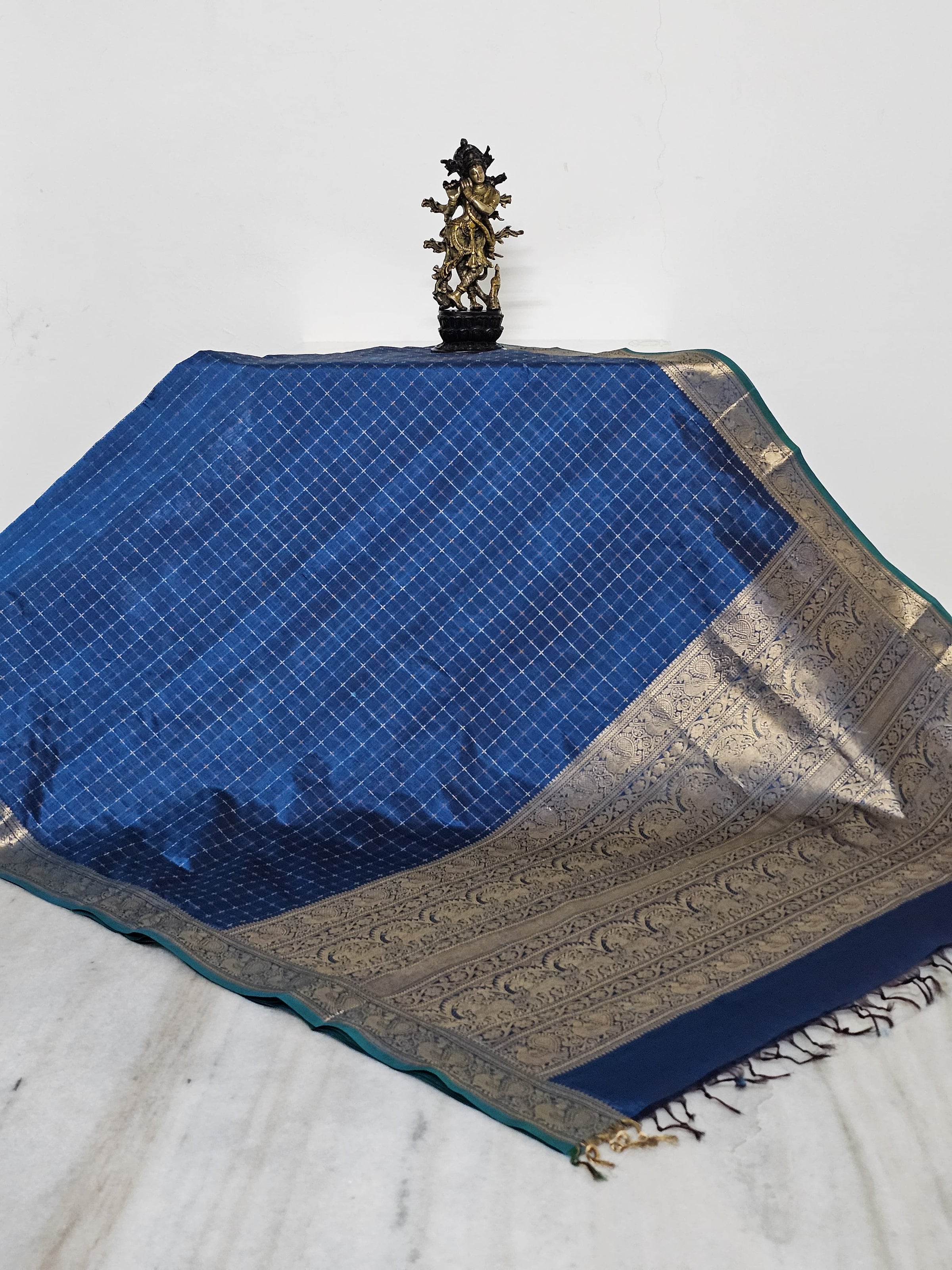 Manjari – Peacock Blue Handloom Kanchi Cotton Saree with Vaira Oosi Motifs