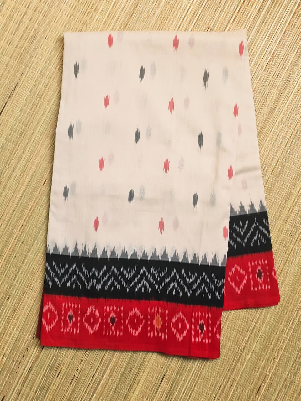 White Handloom Pochampally Ikkat Mercerized Cotton Saree with 2 tone Motifs