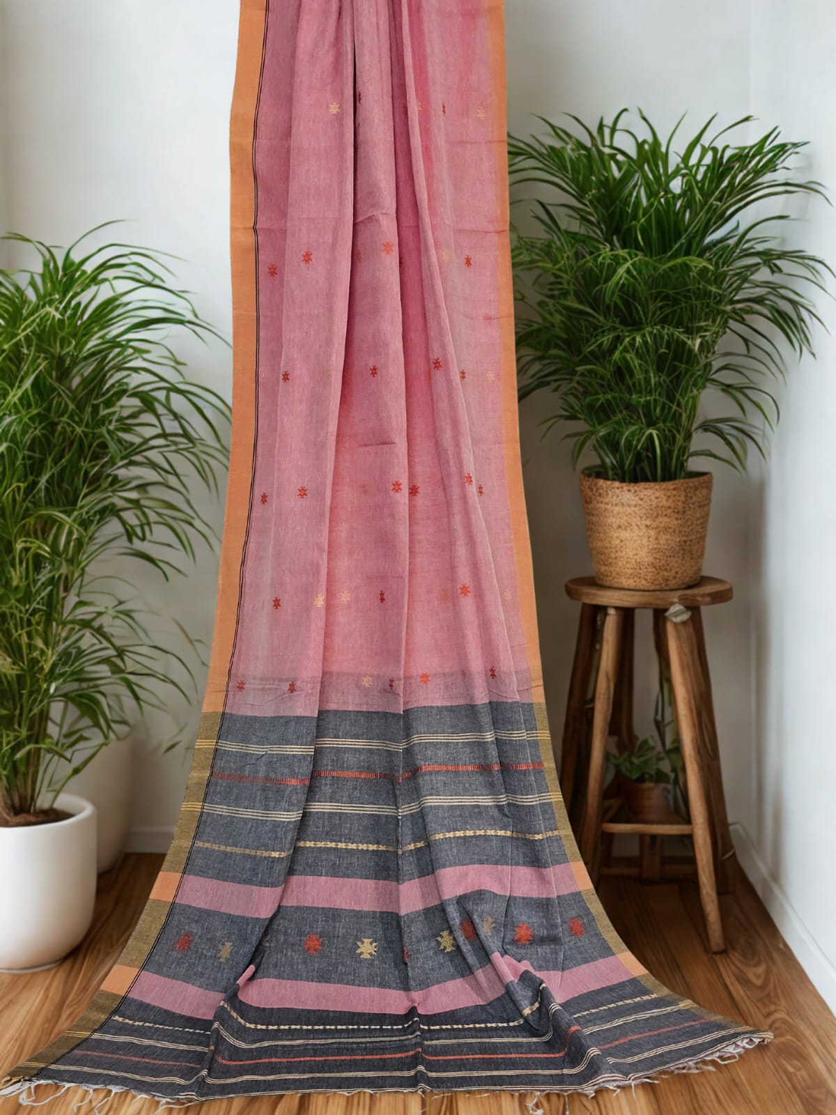 Charvi – Pink Handloom Khadi Saree with Bhujodi Motifs - Kleemkaara