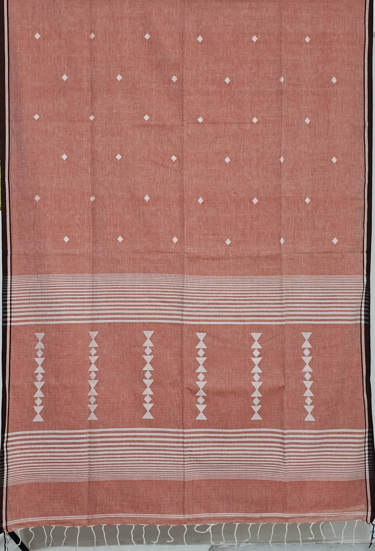 Krishnakeli – Peach Pink Jamdani Handloom Khadi Saree with White Motifs - Kleemkaara
