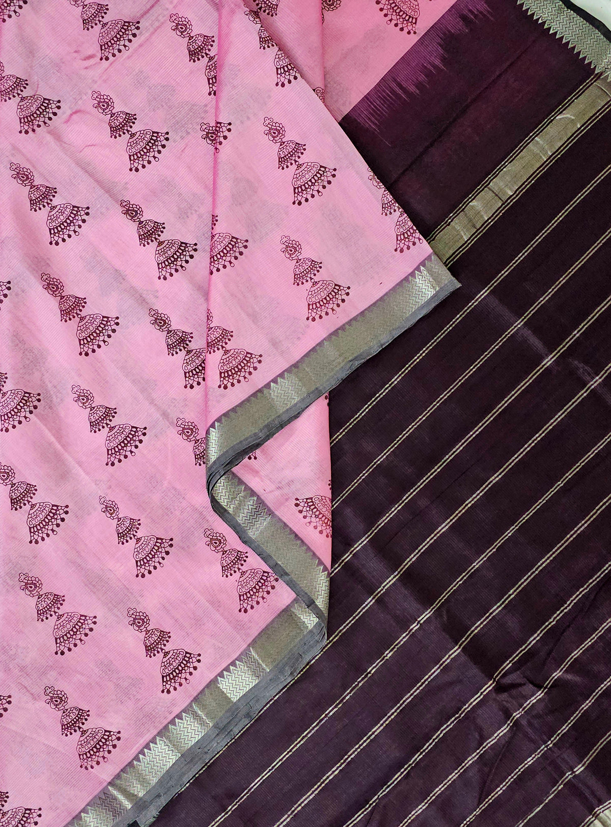 Manohari – Pink & Brown Handloom Mangalagiri Silk Cotton Saree with Jhumka Print - Kleemkaara
