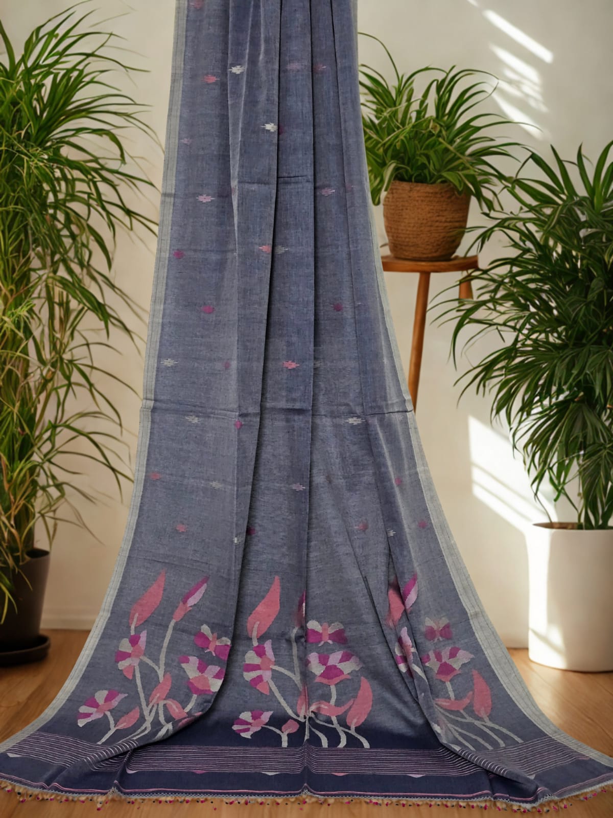 Pravaha – Blue Jamdani Handloom Bengal Cotton Saree - Kleemkaara