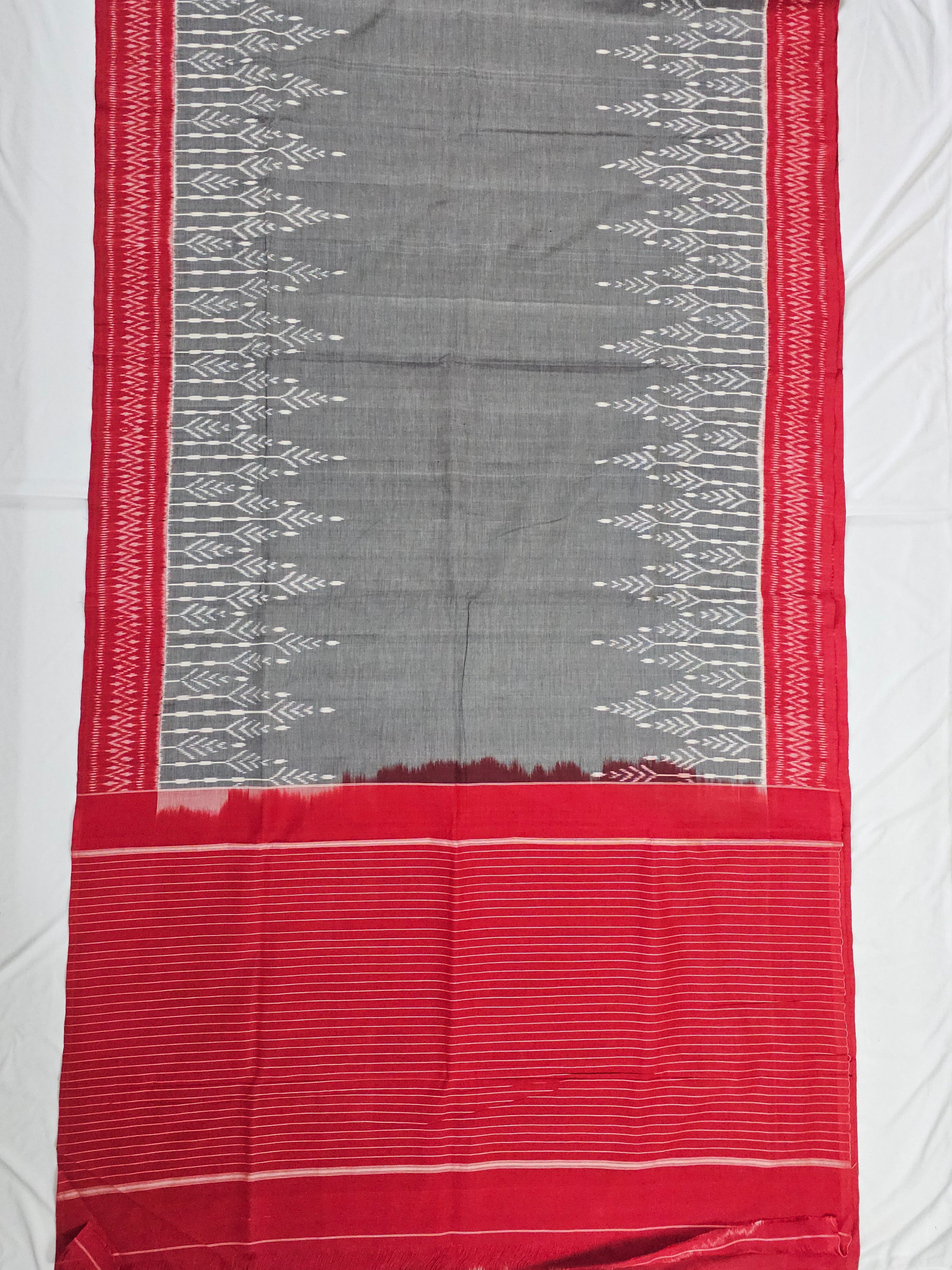 Grey and Red Handloom Pochampally Ikkat Mercerized Cotton Saree