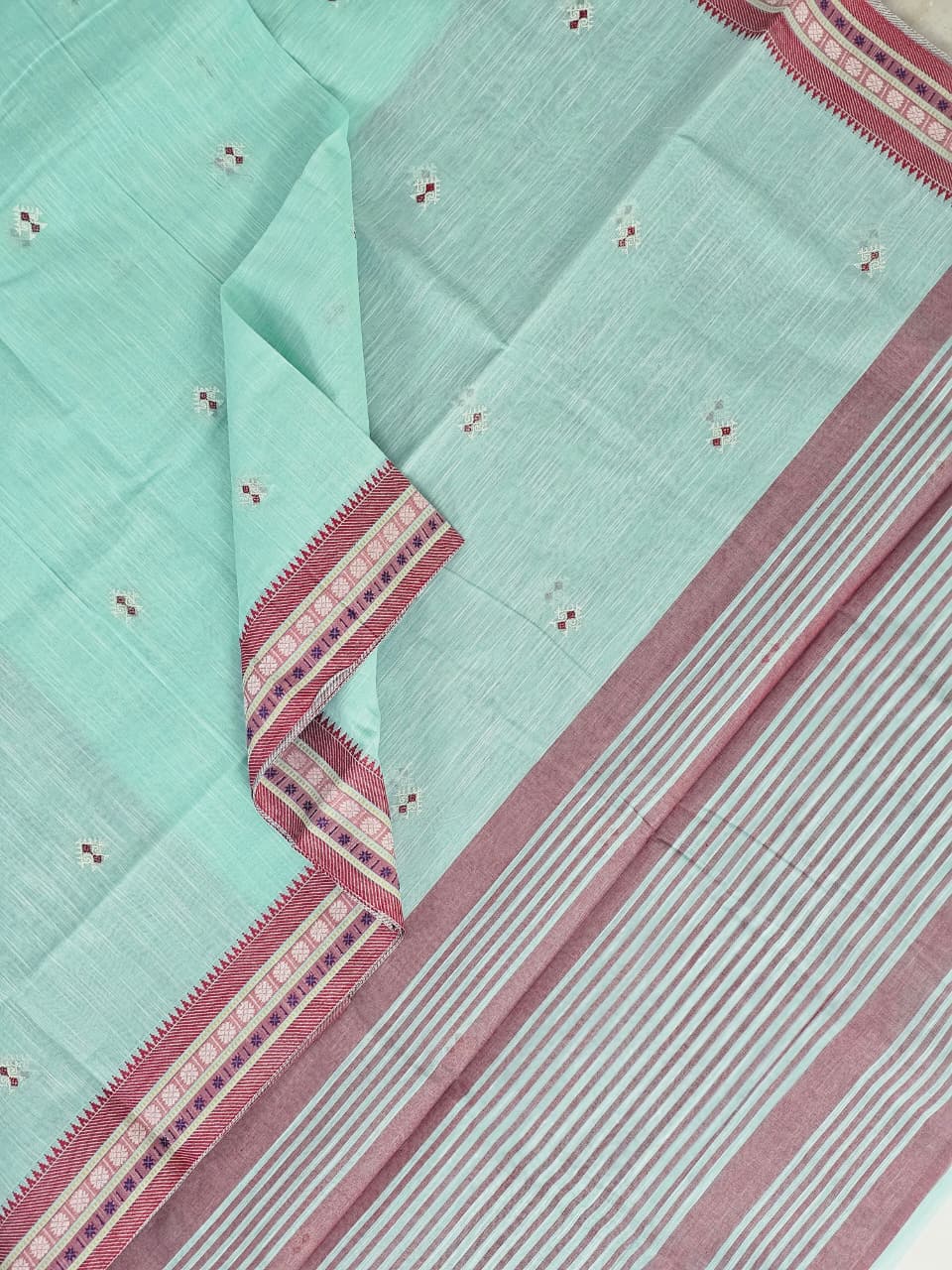 Sea Green Handloom Venkatagiri Cotton Saree with Embroidery Motifs - Kleemkaara