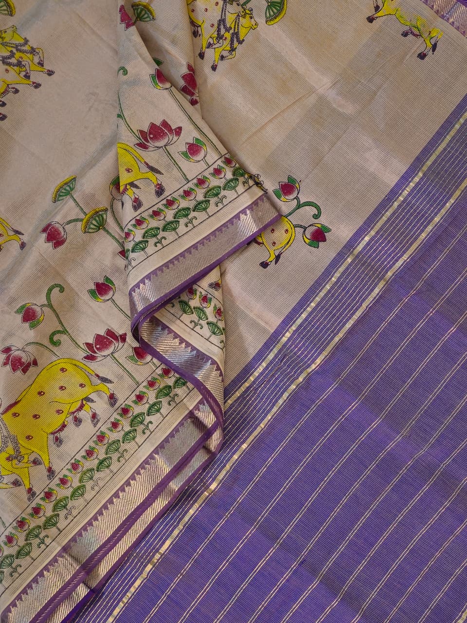 Surabhi – Off White Handloom Mangalagiri Silk Cotton Saree with Pichwai Art Print - Kleemkaara