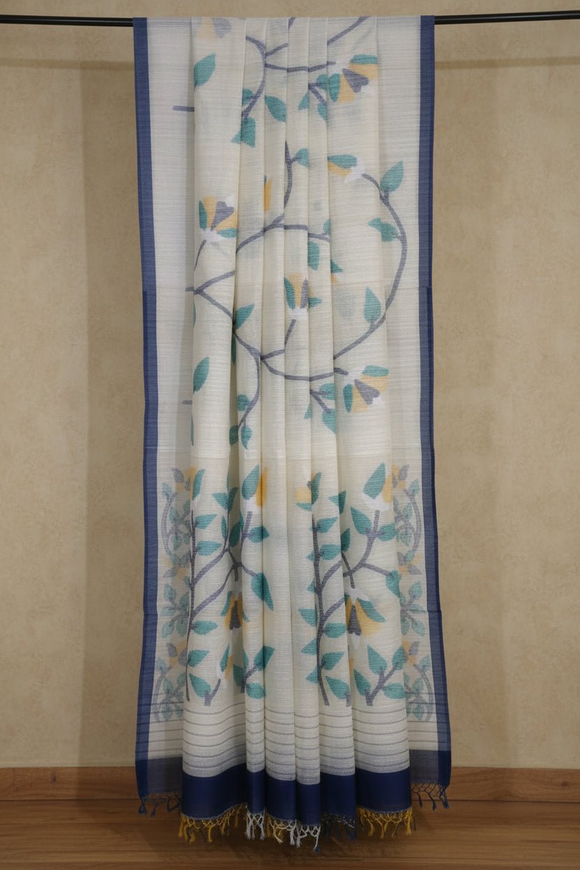 White Handloom Jamdani Bengal Matka Silk Saree - Kleemkaara