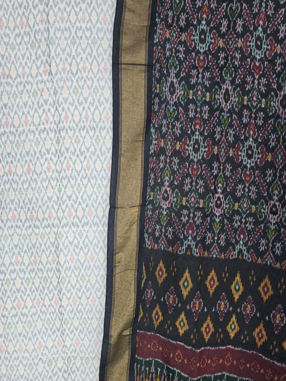 White Pochampally Handloom Ikat Silk Cotton (Sico) Dress Material with Black Dupatta - Kleemkaara